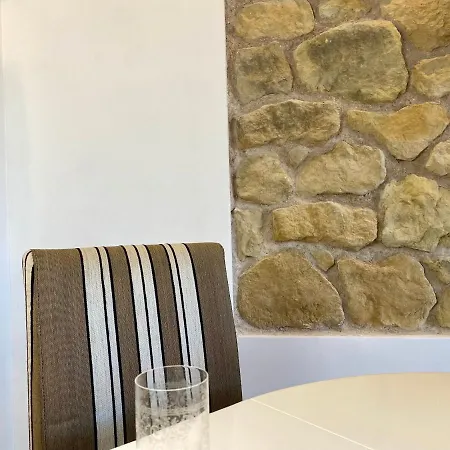 Apartment Olivenblatt 4 *